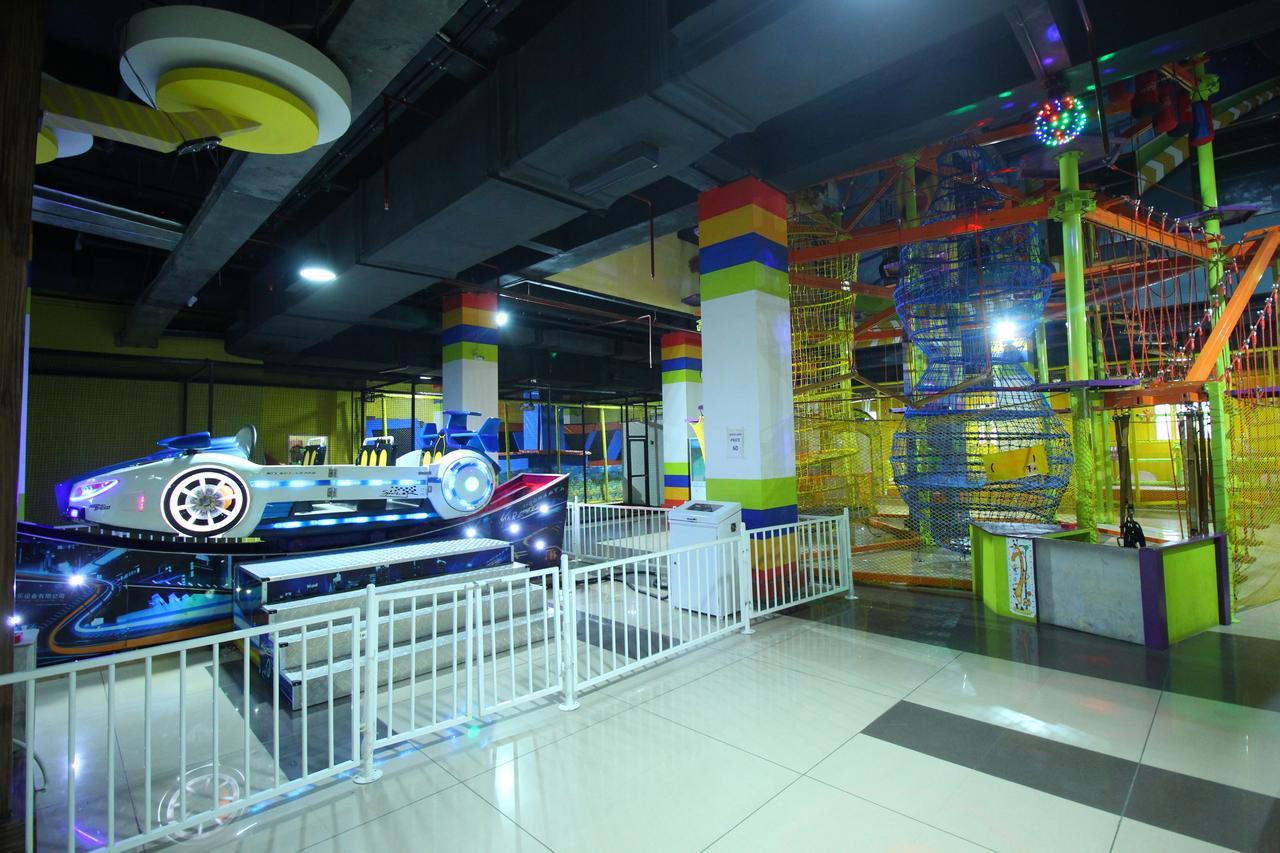 Jackpot Room In & Out Dormitory Ahmedabad Exterior foto